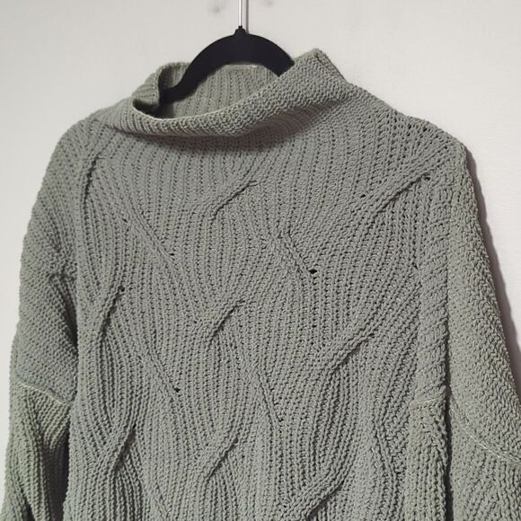 Poof Apparel Green Mock Turtleneck Sweater - Picture 2 of 6